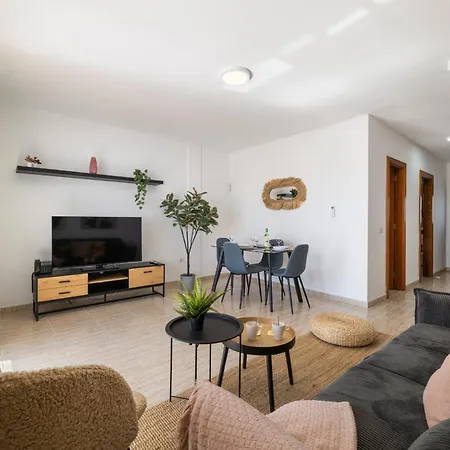 Arpon Santa Rosa 5 By Escape * Puerto del Carmen (Lanzarote)