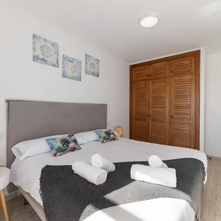 Arpon Santa Rosa 5 By Escape Puerto del Carmen (Lanzarote)