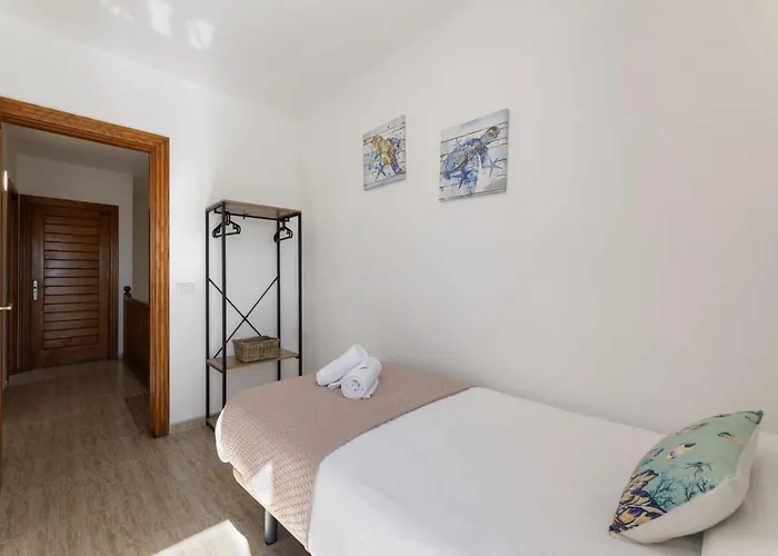 Arpon Santa Rosa 5 By Escape Puerto del Carmen (Lanzarote)